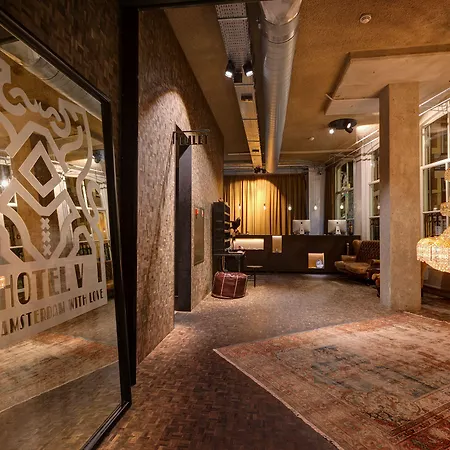 Ξενοδοχείο V Nesplein 4*