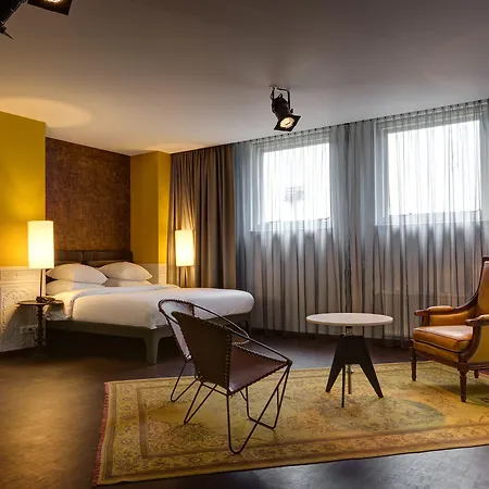 Hotel V Nesplein Amsterdam