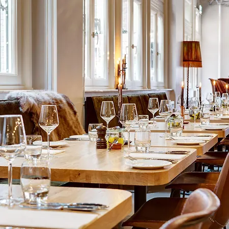 Hotel V Nesplein Amsterdam