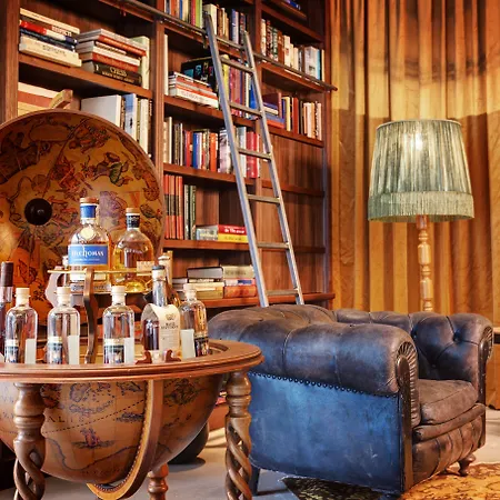 V Nesplein 4* Amsterdam