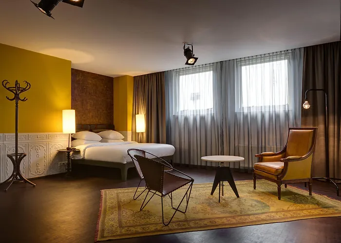 מלון V Nesplein אמסטרדם