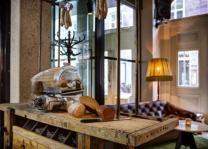 V Nesplein מלון אמסטרדם