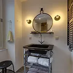 V Nesplein Hotell Amsterdam