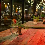 Hotell V Nesplein 4*